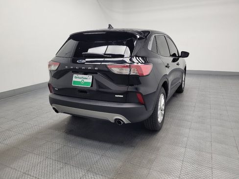 Used 2020 Ford Escape SE FWD image 7