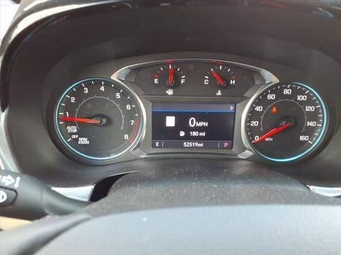 Certified 2023 Chevrolet Traverse LT w/ LT Premium Package image 5