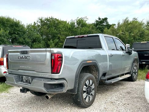 Used 2024 GMC Sierra 2500 Denali w/ Denali Reserve Package AWD/4WD image 3