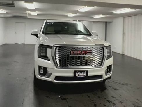 Used 2024 GMC Yukon Denali w/ Denali Reserve Package AWD/4WD image 3