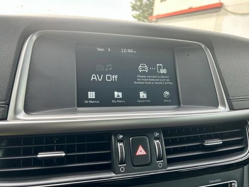 Used 2018 Kia Optima LX w/ 17" Alloy Wheels Package FWD image 21