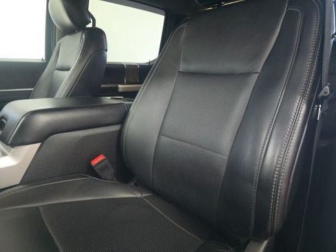 Used 2019 Ford F250 Lariat w/ Chrome Package AWD/4WD image 32