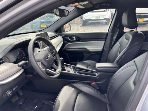 Used 2025 Jeep Compass Limited AWD/4WD image 22