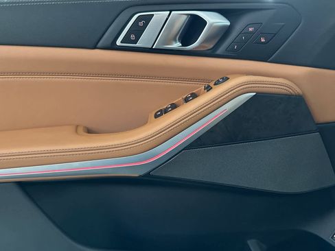 Used 2023 BMW X5 xDrive45e w/ Executive Package image 12