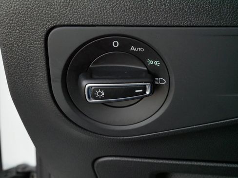 Certified 2024 Volkswagen Tiguan SE R-Line image 26