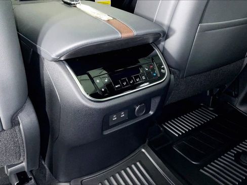 New 2026 Nissan Armada Platinum Reserve AWD/4WD image 42