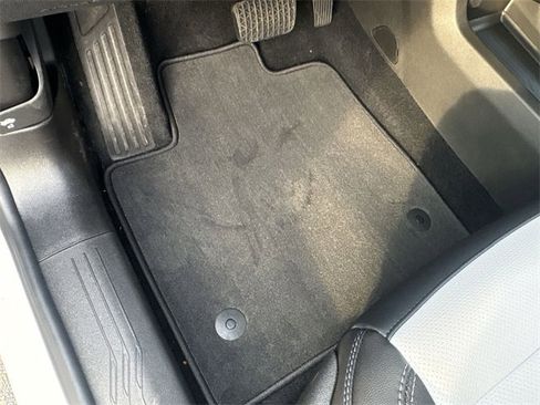 New 2026 Chevrolet Equinox EV LT w/ LPO, Blackout Package image 36