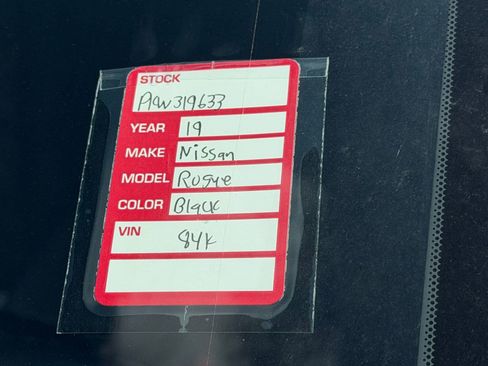 Used 2019 Nissan Rogue Sport SV w/ Technology Package image 12