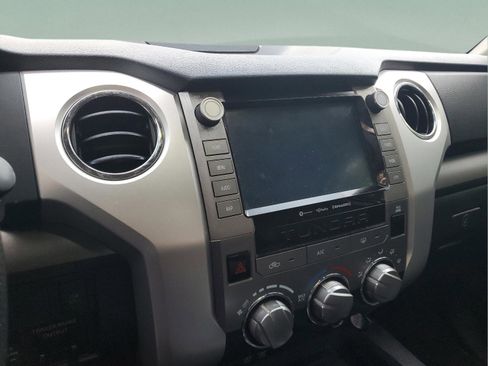 Used 2020 Toyota Tundra SR5 w/ SR5 Upgrade Package image 21