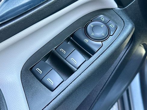 Certified 2024 Chevrolet Equinox LS w/ LS Convenience Package image 18