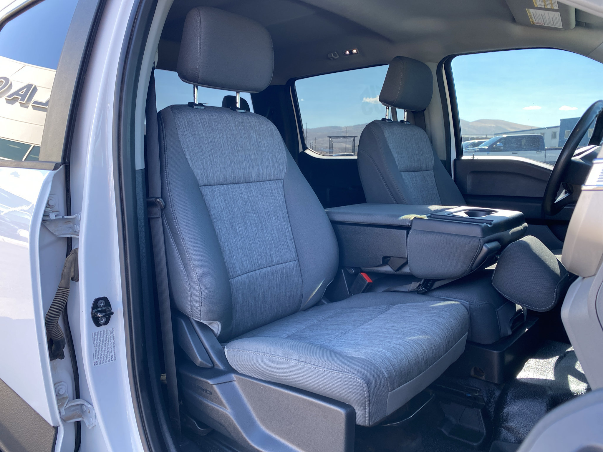Used 2023 Ford F350 XL w/ FX4 Off-Road Package AWD/4WD image 5