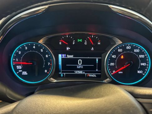 Used 2017 Chevrolet Malibu LT FWD image 12