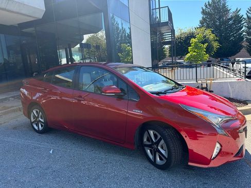 Used 2017 Toyota Prius Four Touring w/ Premium Convenience Package FWD image 5