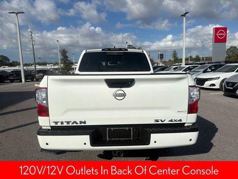 Certified 2024 Nissan Titan SV w/ SV Convenience Package image 7