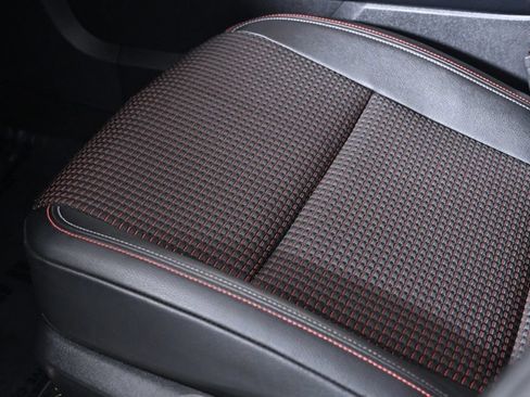 Certified 2025 Nissan Kicks SR AWD/4WD image 24