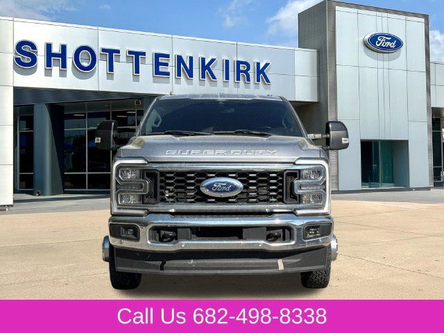Used 2024 Ford F350 Lariat w/ Lariat Ultimate Package AWD/4WD image 2