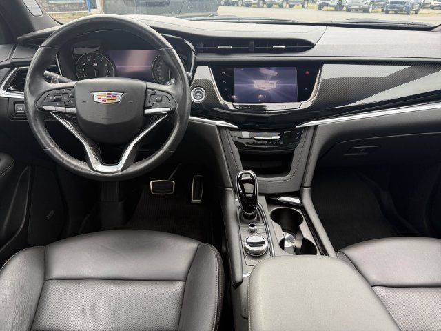 Used 2024 Cadillac XT6 Sport w/ Technology Package AWD/4WD image 15