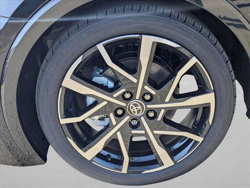 New 2026 Toyota Prius Plug-In Hybrid image 10