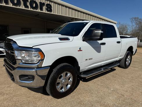 Used 2024 RAM 2500 Big Horn AWD/4WD image 3