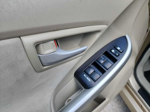 Used 2010 Toyota Prius Two FWD image 11