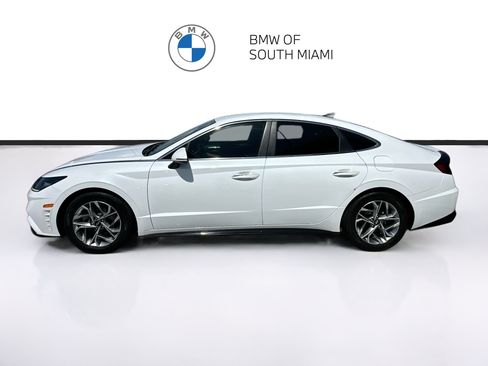 Used 2020 Hyundai Sonata SEL w/ Premium Package FWD image 3