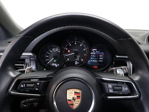 Used 2023 Porsche Macan AWD/4WD image 29