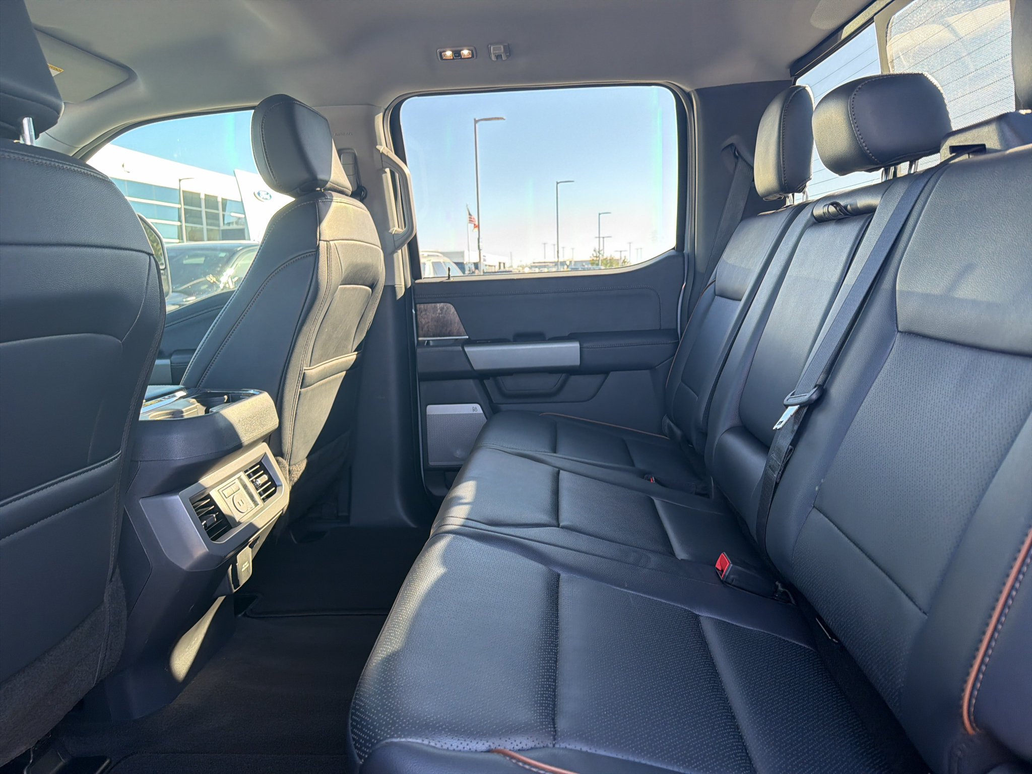Used 2025 Ford F350 Lariat w/ FX4 Off-Road Package AWD/4WD image 30