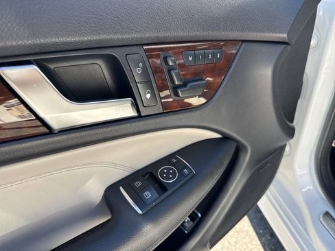 Used 2013 Mercedes-Benz C 250 Coupe image 25