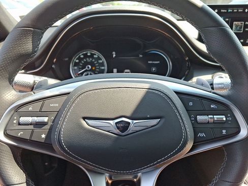 Used 2025 Genesis GV70 3.5T Sport image 21