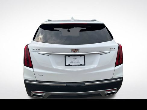 Certified 2025 Cadillac XT5 Premium Luxury w/ Technology Package AWD/4WD image 13