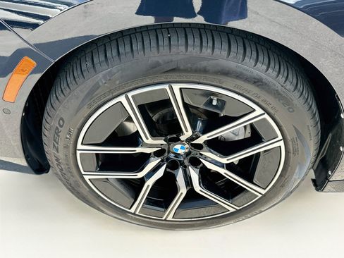 Used 2023 BMW 740i w/ Parking Assistance Package RWD image 33