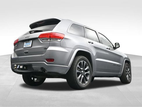 Used 2017 Jeep Grand Cherokee Overland AWD/4WD image 42