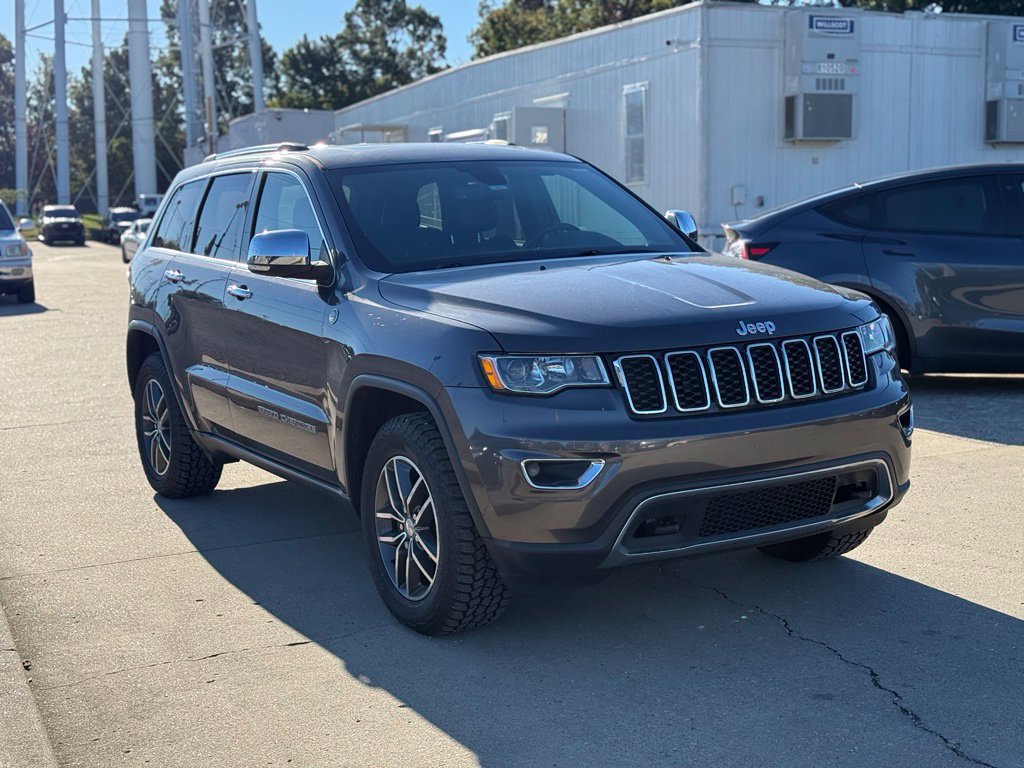 Used 2018 Jeep Grand Cherokee Limited AWD/4WD image 4