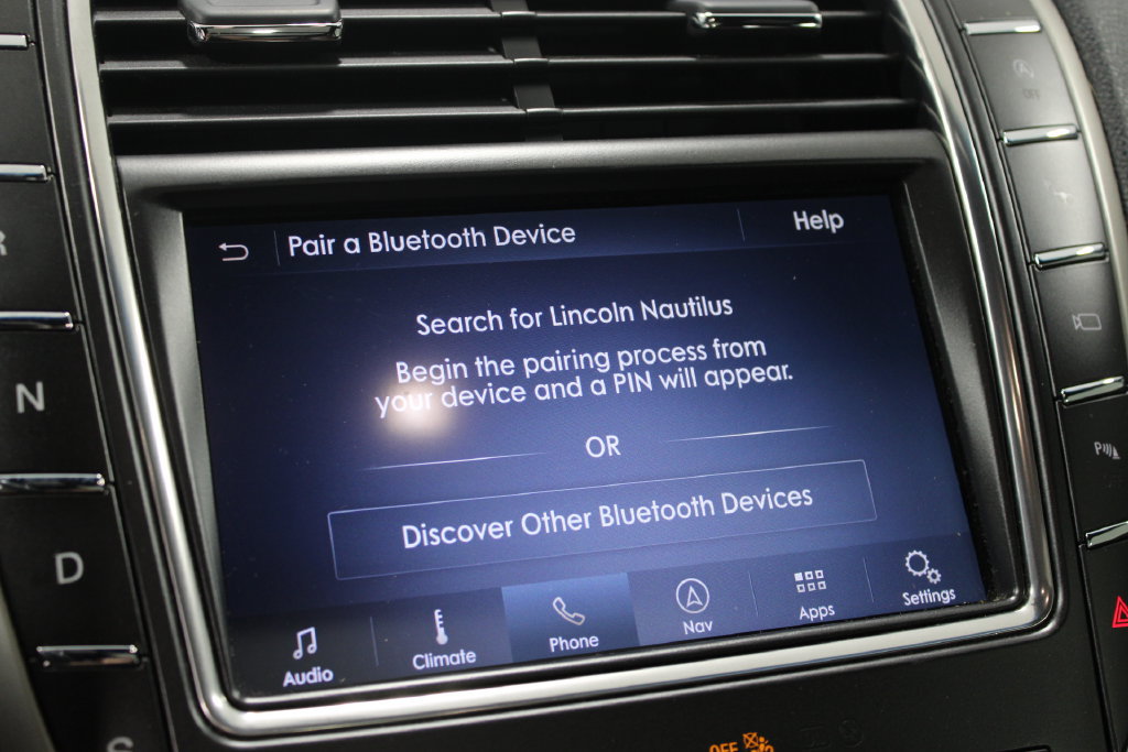 Used 2020 Lincoln Nautilus Reserve w/ Equipment Group 201A FWD image 59