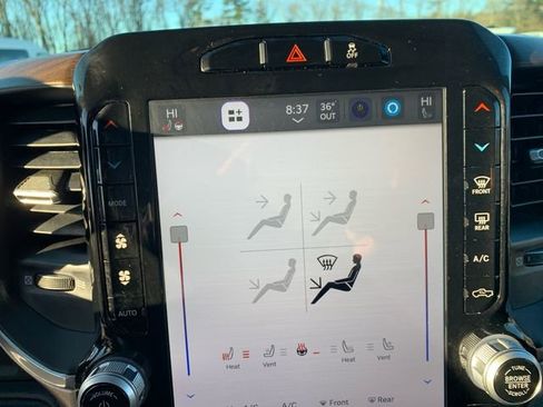 Used 2024 RAM 2500 Laramie image 28