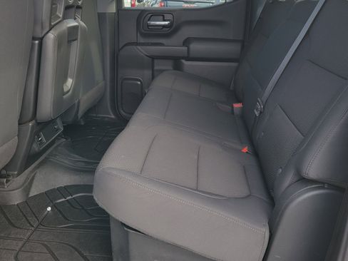 Used 2020 Chevrolet Silverado 1500 Custom w/ Custom Value Package image 8