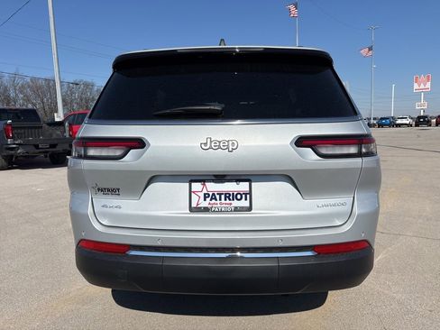 New 2026 Jeep Grand Cherokee L Laredo w/ MOPAR Finishing Package AWD/4WD image 4