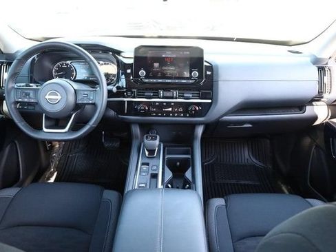 Certified 2025 Nissan Pathfinder SV w/ SV Premium Package FWD image 26