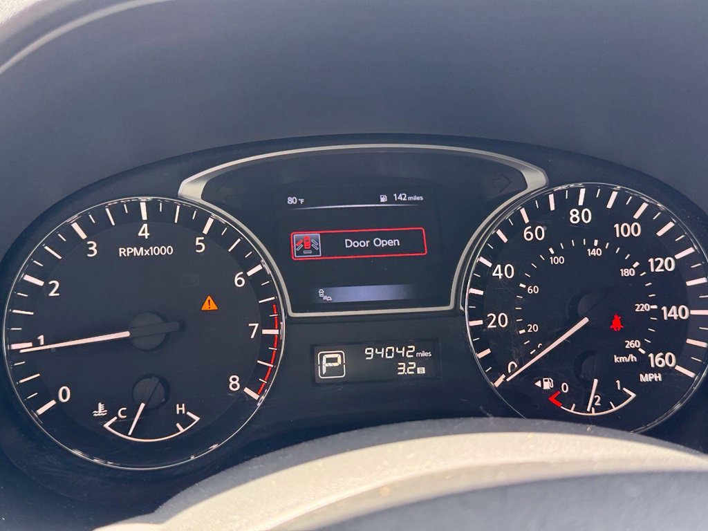 Used 2015 Nissan Pathfinder Platinum w/ Cargo Package FWD image 22