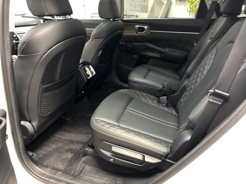 Used 2022 Kia Sorento SX Prestige AWD/4WD image 25