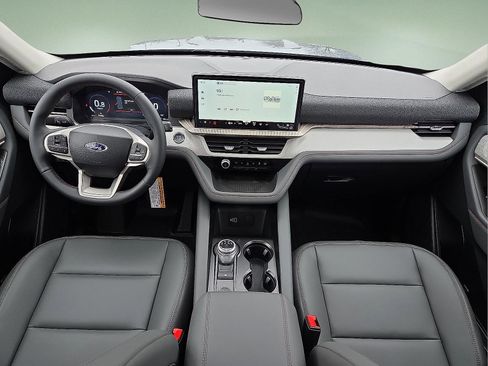 New 2026 Ford Explorer Active w/ Active Comfort Package image 12