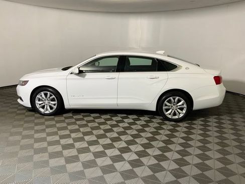 Used 2018 Chevrolet Impala LT FWD image 10