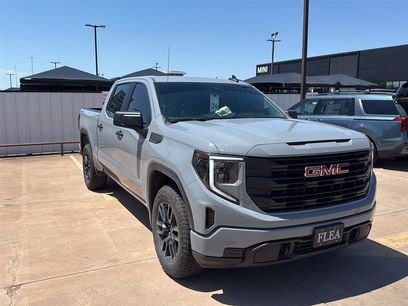 Used 2024 GMC Sierra 1500 Pro w/ Graphite Edition