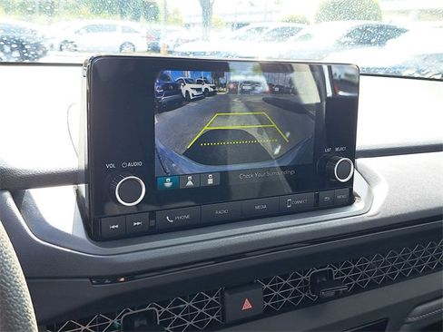 Certified 2025 Honda Accord LX image 27