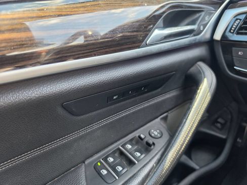 Used 2018 BMW 540i xDrive AWD/4WD image 16