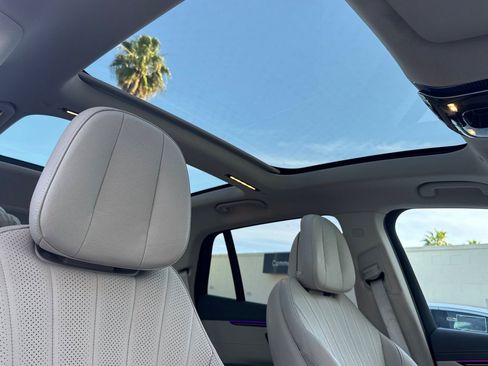 Used 2023 Mercedes-Benz EQS 450+ SUV image 19
