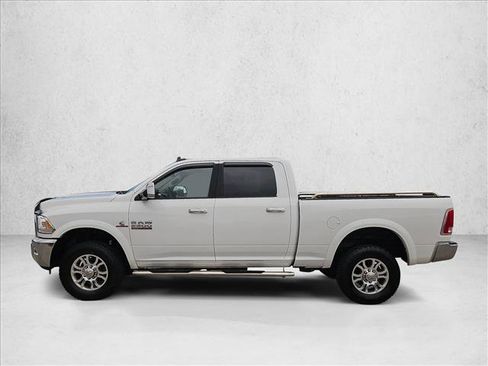 Used 2014 RAM 2500 Laramie w/ Convenience Group image 8