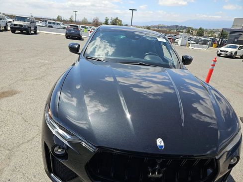 Used 2022 Maserati Levante Modena S AWD/4WD image 7