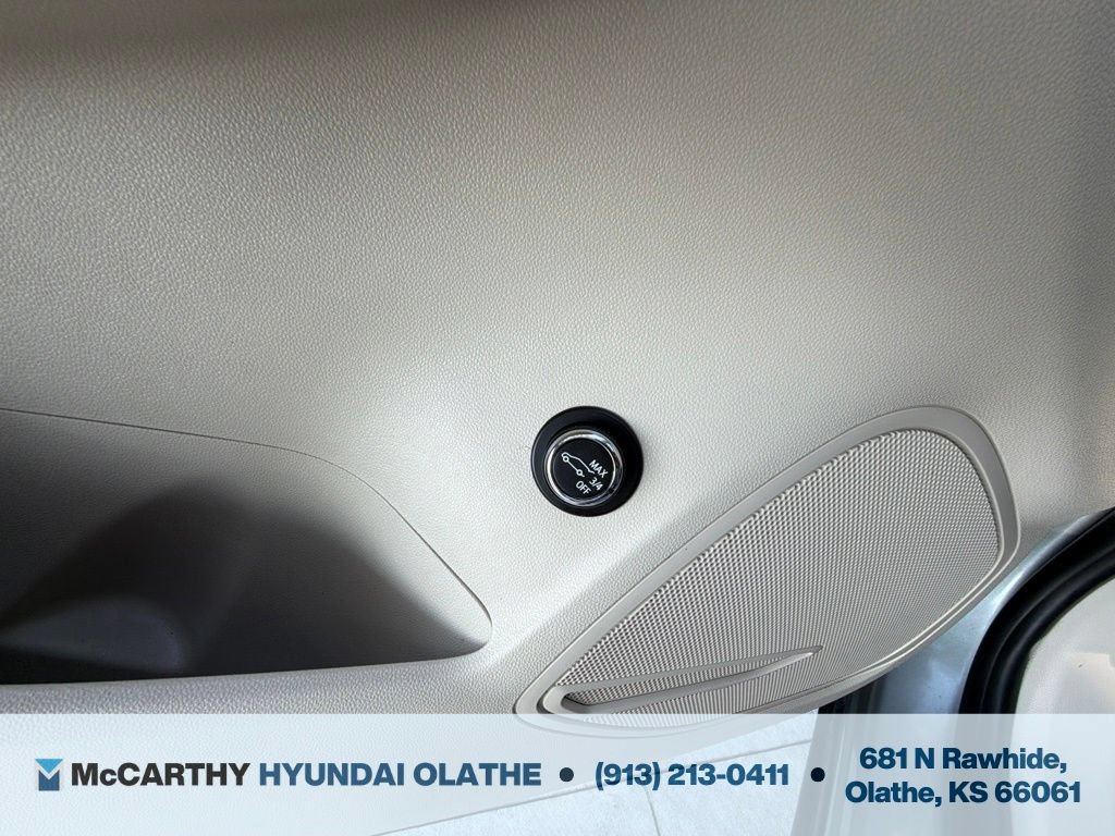 Used 2023 Buick Envision Preferred FWD image 32