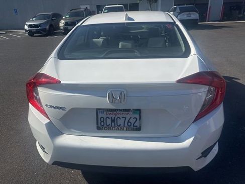 Used 2018 Honda Civic EX image 7